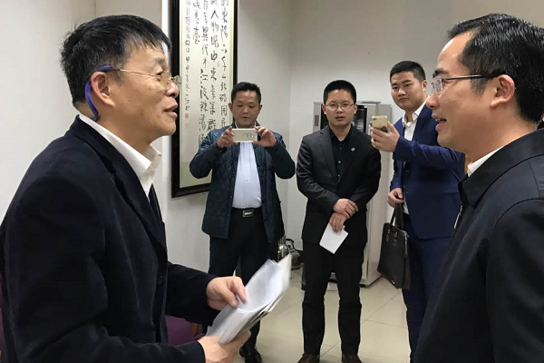 3月22日胡鞍鋼出席“中國特色社會(huì)主義現(xiàn)代化道路”專題學(xué)習(xí)會(huì)